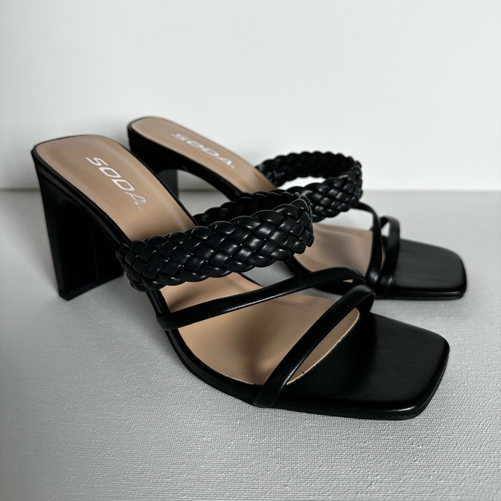#21 New in box- Women's Braided Heeled Mules Square Toe Block Heel Sandals/ 7.5